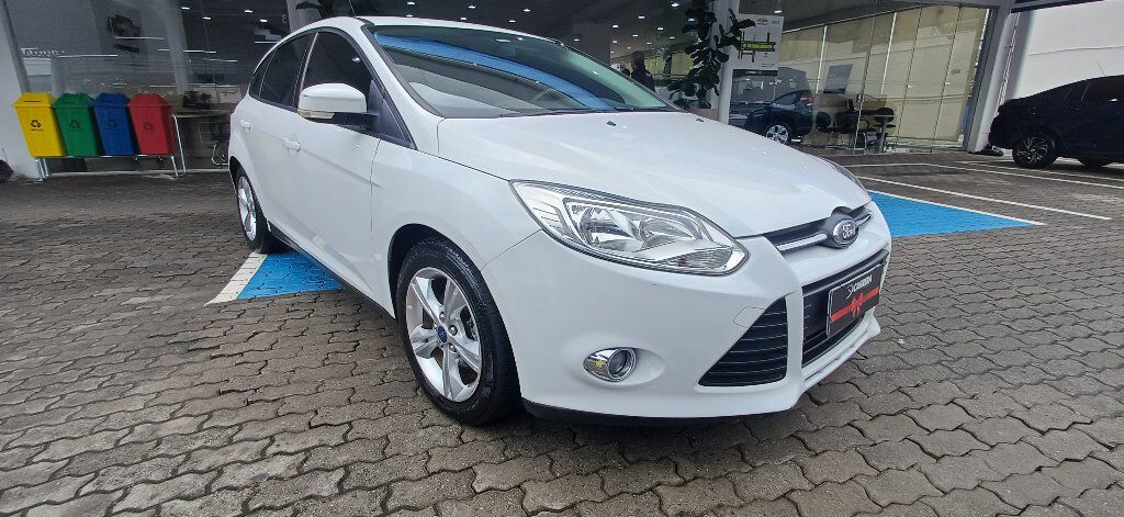 FOCUS 1.6 S 16V FLEX 4P MANUAL