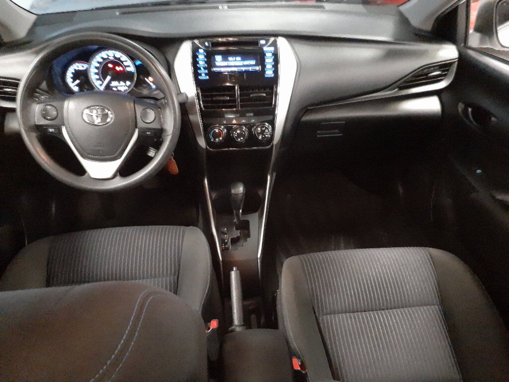 YARIS 1.5 16V FLEX SEDAN XL LIVE MULTIDRIVE