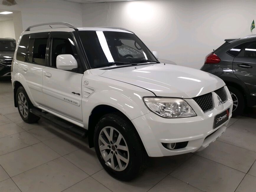 PAJERO TR4 2.0 4X4 16V 140CV FLEX 4P AUTOMATICO
