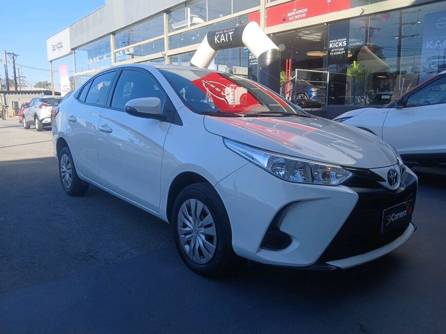 YARIS 1.5 16V FLEX SEDAN XL LIVE MULTIDRIVE