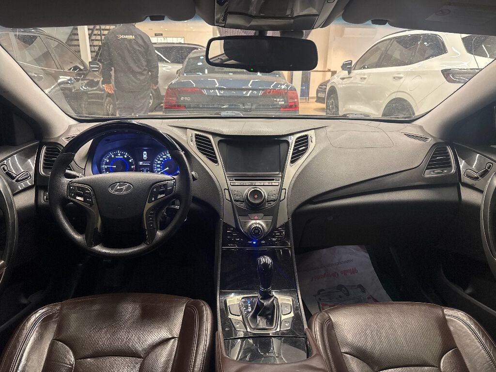 AZERA 3.3 MPFI GLS SEDAN V6 24V GASOLINA 4P AUTOMA