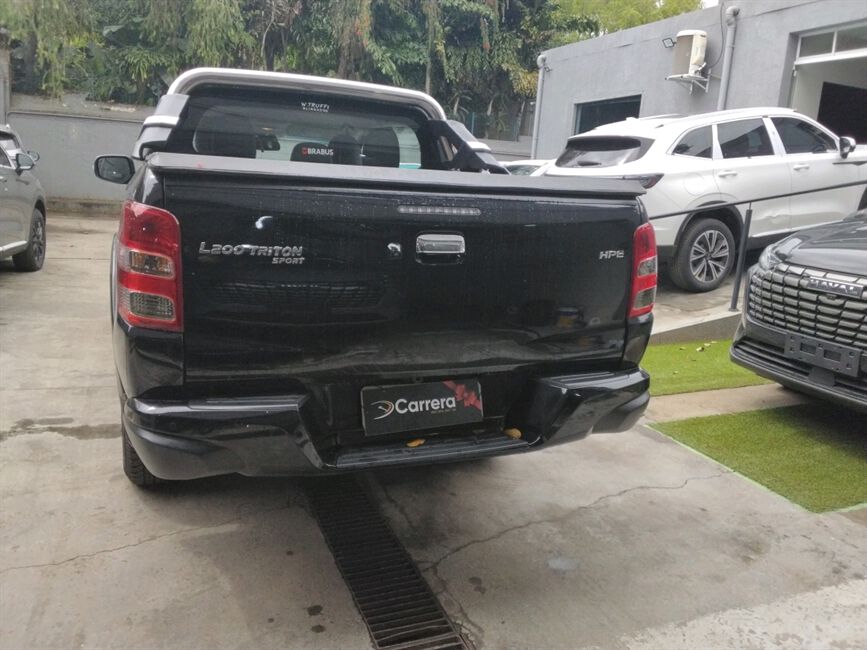 L200 TRITON 2.4 16V TURBO DIESEL SPORT HPE CD 4P 4