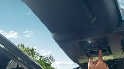 Visual robusto com rack de teto (versões a partir da 200 TSI)