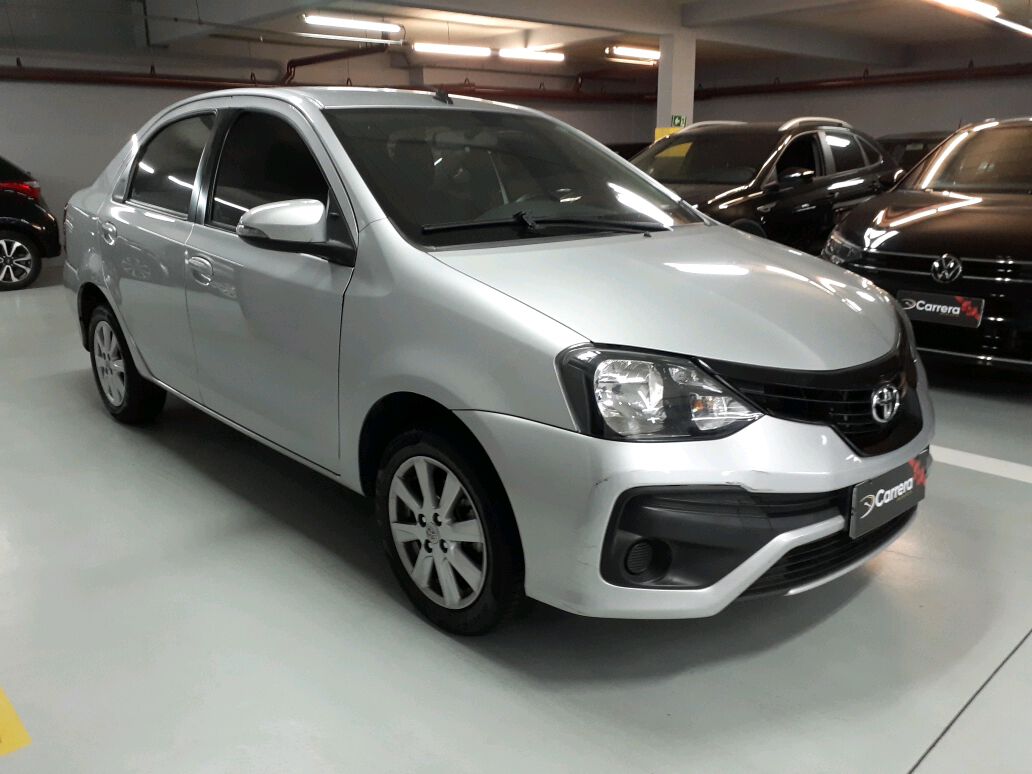 ETIOS 1.5 X PLUS SEDAN 16V FLEX 4P AUTOMATICO