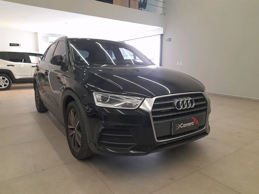 Q3 2.0 TFSI AMBIENTE QUATTRO 4P GASOLINA S TRONIC