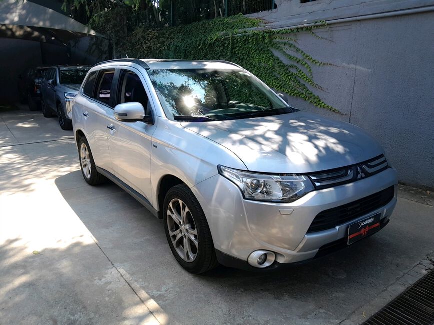 OUTLANDER 3.0 GT 4X4 V6 24V GASOLINA 4P AUTOMATICO