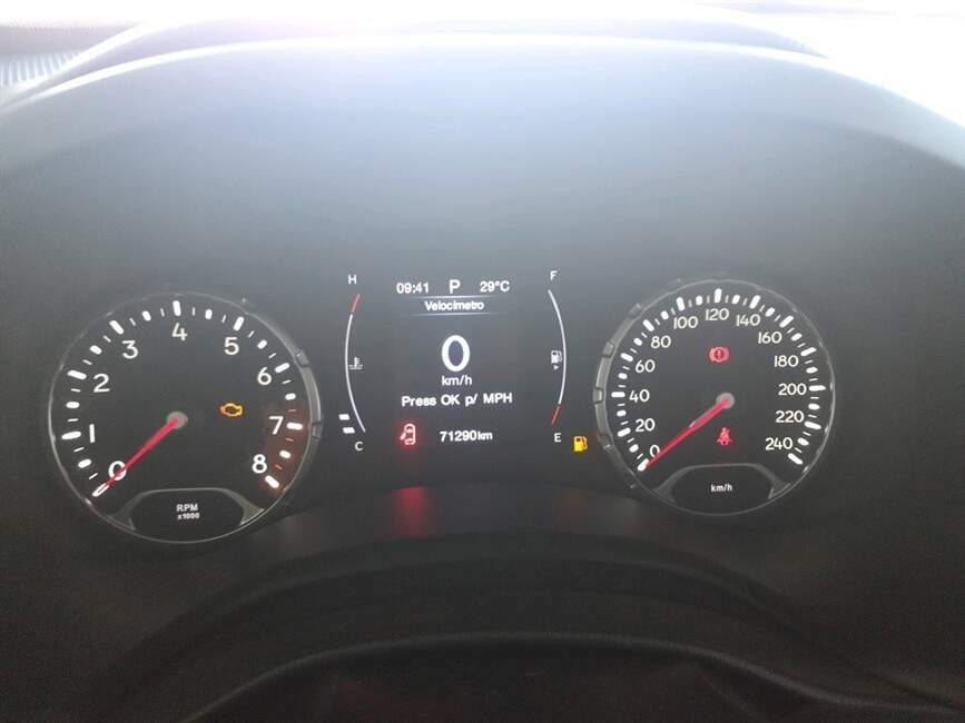 RENEGADE 1.8 16V FLEX LONGITUDE 4P AUTOMATICO