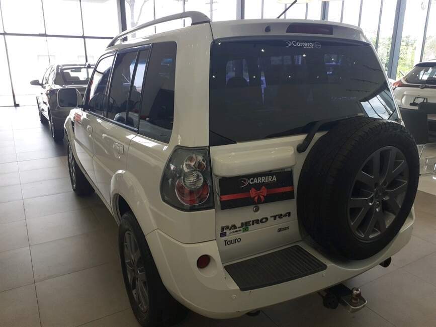 PAJERO TR4 2.0 4X2 16V 140CV FLEX 4P AUTOMATICO