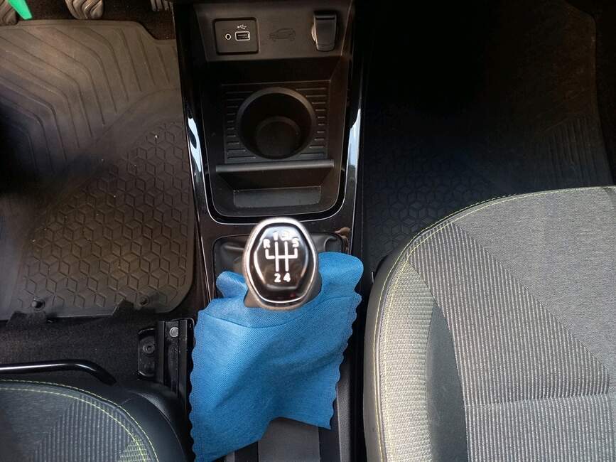 KWID 1.0 12V SCE FLEX OUTSIDER MANUAL