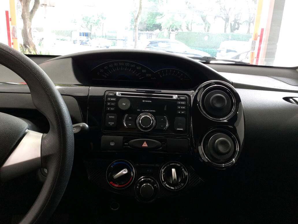 ETIOS 1.5 XS 16V FLEX 4P MANUAL