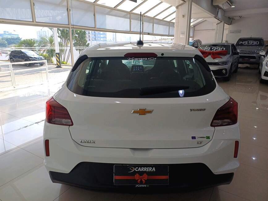 ONIX 1.0 TURBO FLEX LT AUTOMÁTICO