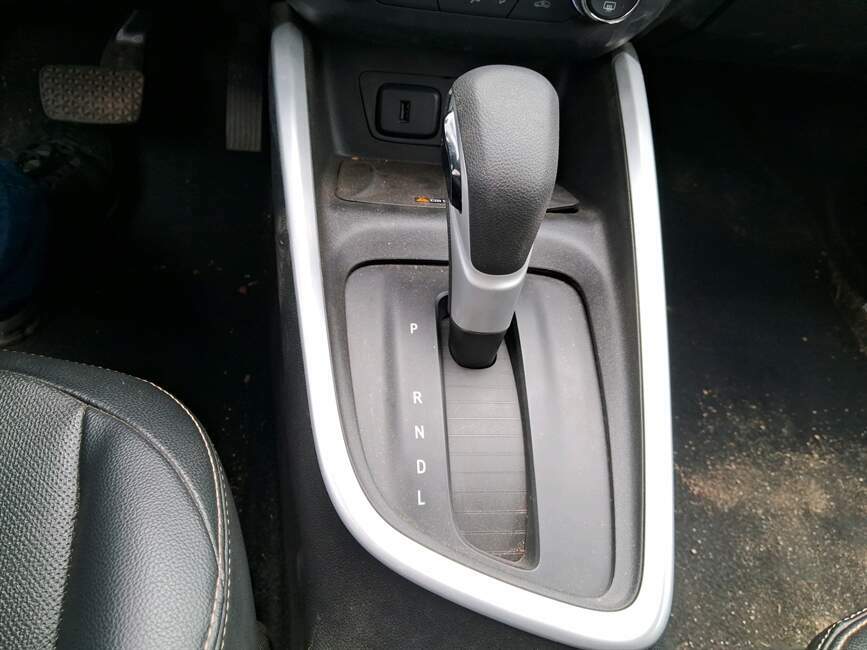 ONIX 1.0 TURBO FLEX PREMIER AUTOMATICO