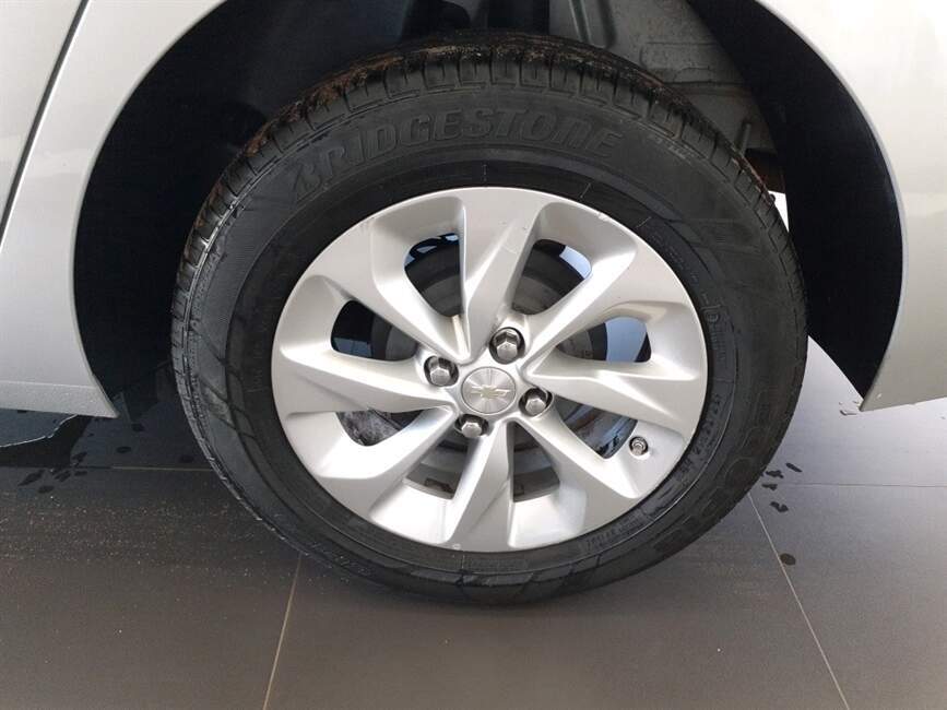 ONIX 1.0 TURBO FLEX PLUS LTZ AUTOMATICO