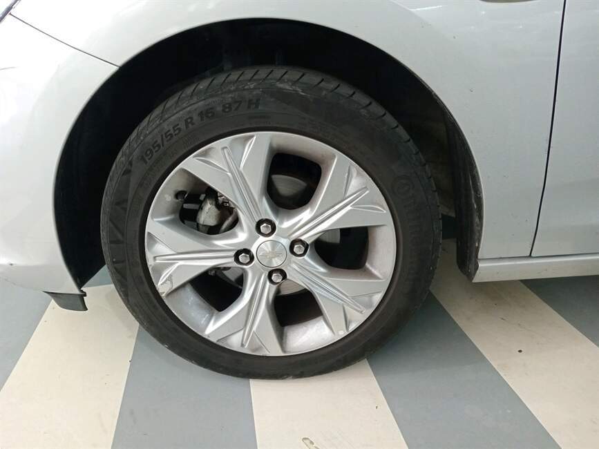 ONIX 1.0 TURBO FLEX LTZ AUTOMATICO