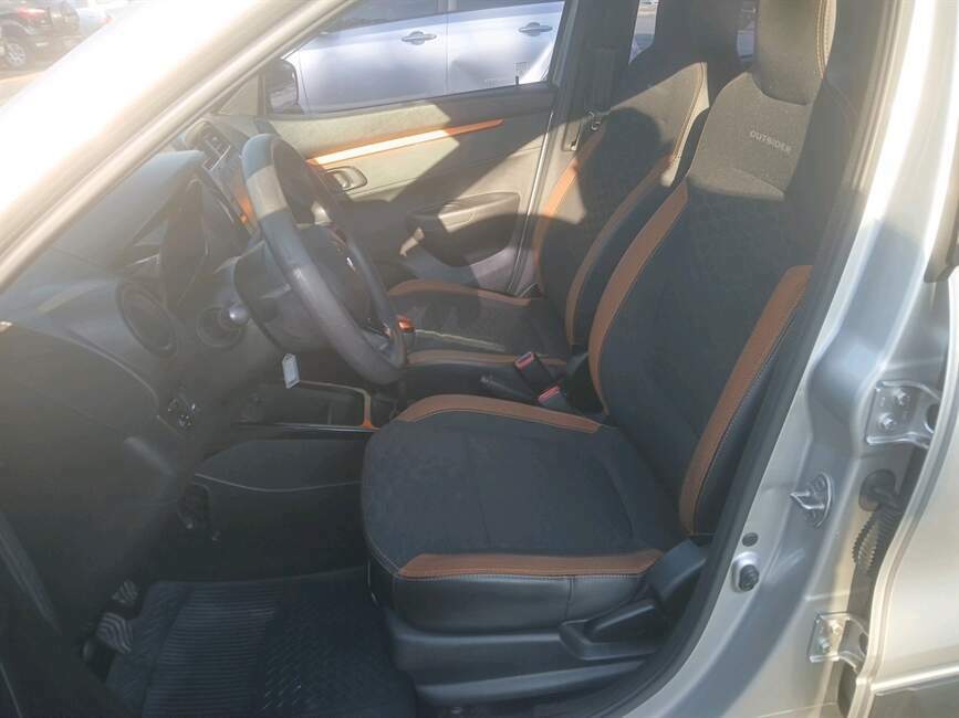 KWID 1.0 12V SCE FLEX OUTSIDER MANUAL