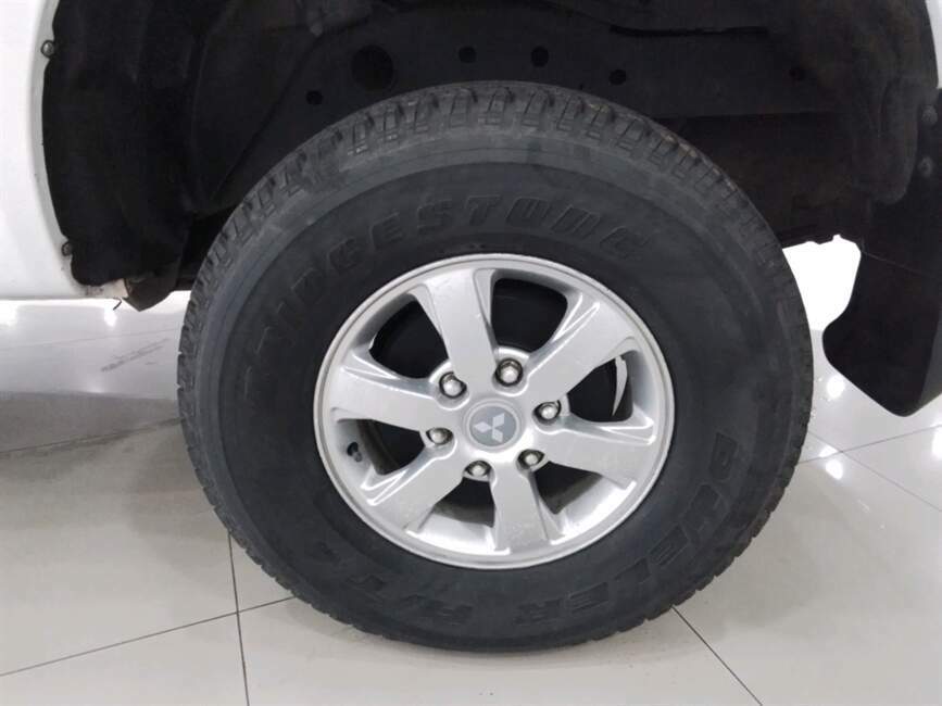 L200 TRITON 3.2 GLX 4X4 CD 16V TURBO INTERCOLER DI