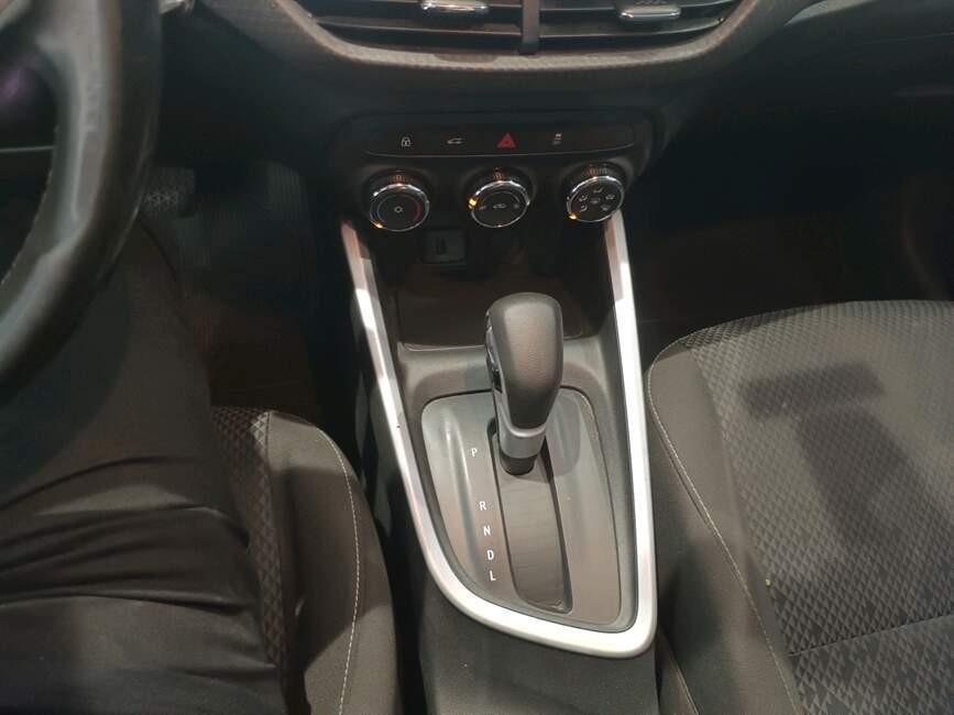 ONIX 1.0 TURBO FLEX PLUS LT AUTOMATICO