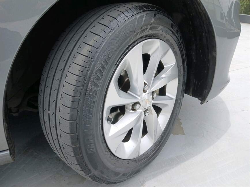 ONIX 1.0 TURBO FLEX PLUS LT AUTOMATICO