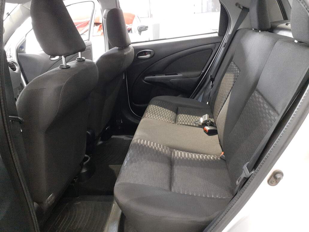 ETIOS 1.5 XS 16V FLEX 4P MANUAL