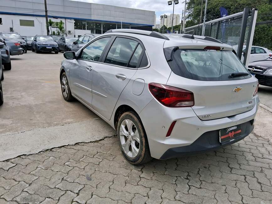ONIX 1.0 TURBO FLEX PREMIER AUTOMATICO