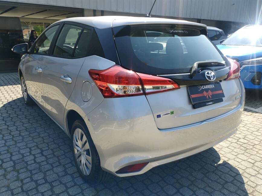YARIS 1.3 16V FLEX XL LIVE MULTIDRIVE