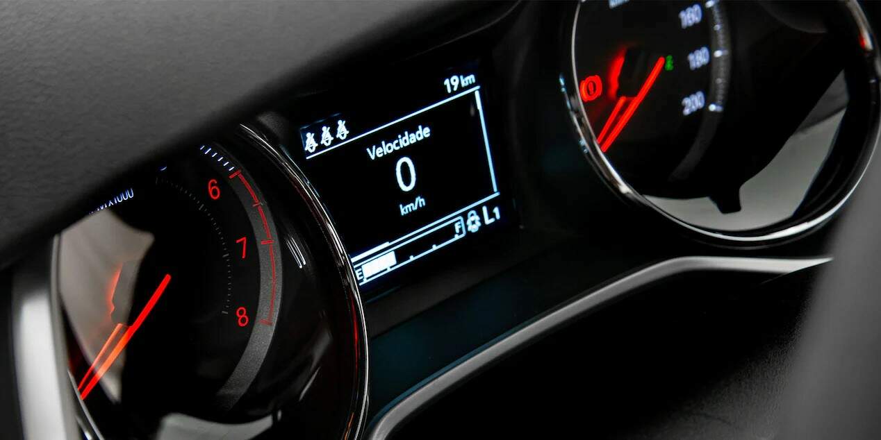 ONIX PREMIER II TURBO